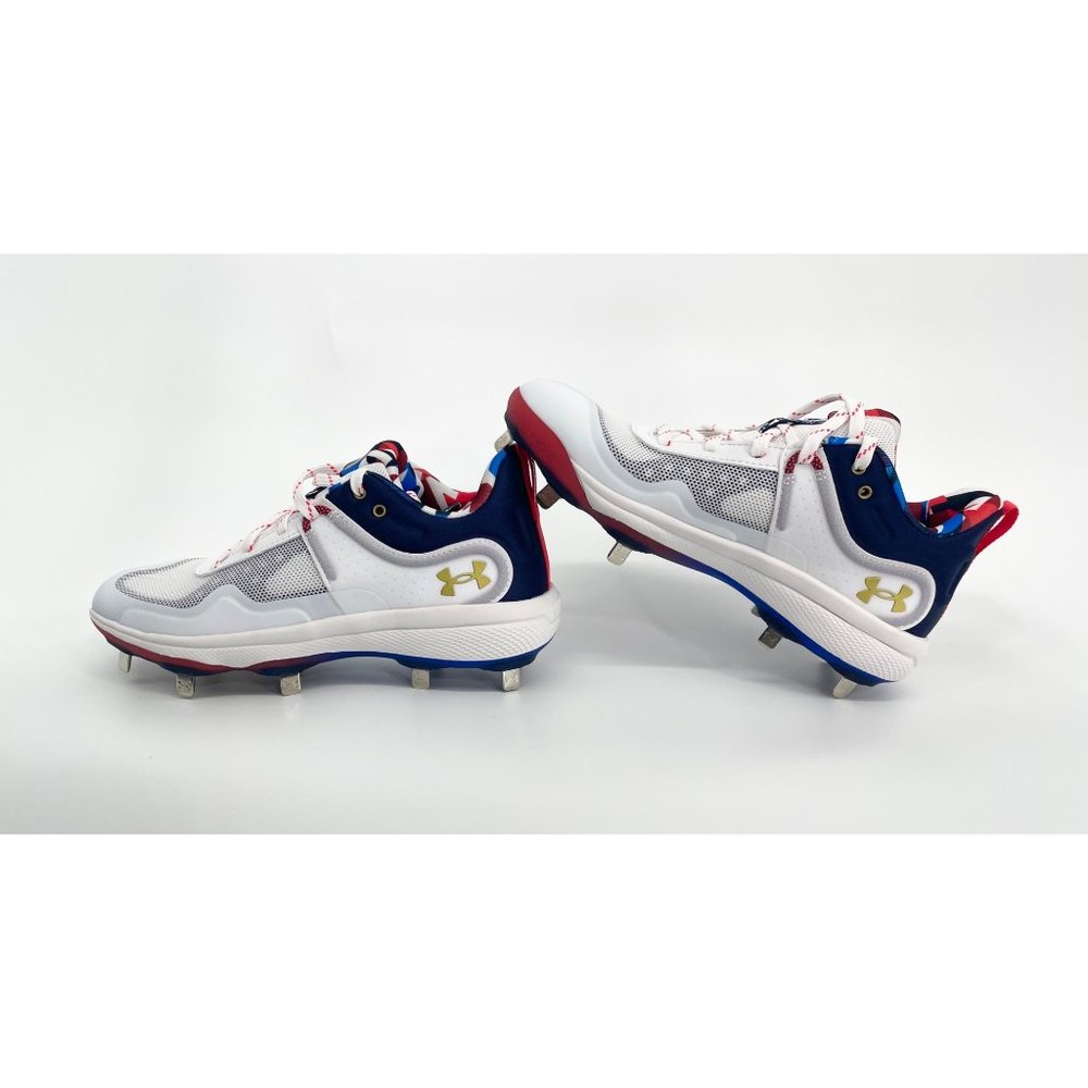Under Armour Womans USA Softball Cleats Size 7 New